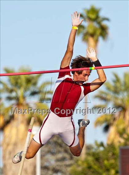 Thumbnail 3 in CIF State Track & Field Championships (Boys Pole Vault) photogallery.