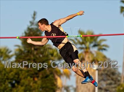Thumbnail 2 in CIF State Track & Field Championships (Boys Pole Vault) photogallery.