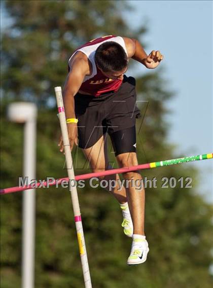 Thumbnail 1 in CIF State Track & Field Championships (Boys Pole Vault) photogallery.