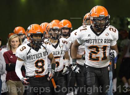 Thumbnail 3 in Brother Rice vs Muskegon (MHSAA Division 2 Final) photogallery.