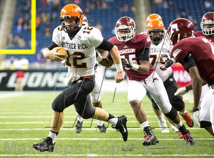 Thumbnail 1 in Brother Rice vs Muskegon (MHSAA Division 2 Final) photogallery.