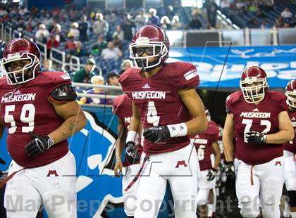 Thumbnail 2 in Brother Rice vs Muskegon (MHSAA Division 2 Final) photogallery.