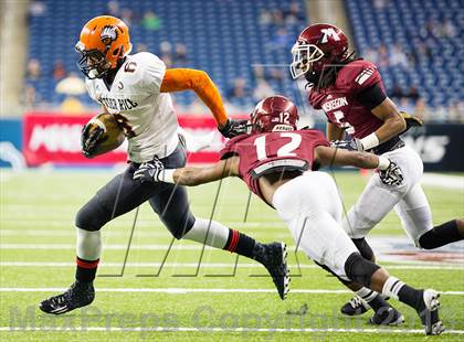 Thumbnail 1 in Brother Rice vs Muskegon (MHSAA Division 2 Final) photogallery.