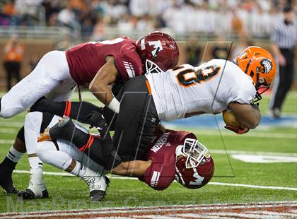 Thumbnail 1 in Brother Rice vs Muskegon (MHSAA Division 2 Final) photogallery.