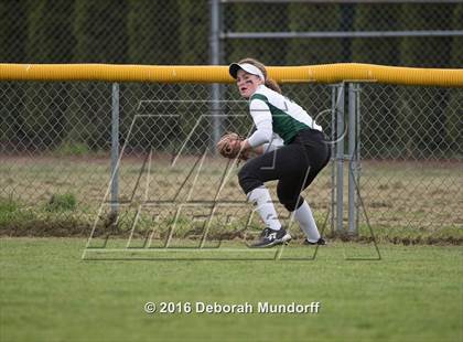 Thumbnail 2 in Thurston @ Sheldon photogallery.