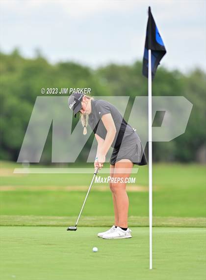 Thumbnail 1 in UIL 6A State Championship photogallery.