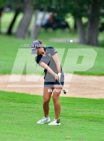 Thumbnail 2 in UIL 6A State Championship photogallery.