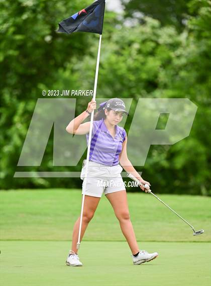 Thumbnail 1 in UIL 6A State Championship photogallery.