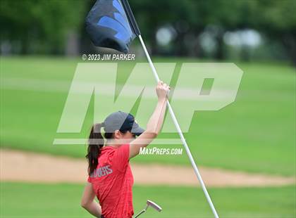 Thumbnail 3 in UIL 6A State Championship photogallery.