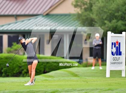 Thumbnail 3 in UIL 6A State Championship photogallery.
