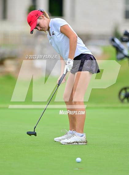 Thumbnail 1 in UIL 6A State Championship photogallery.