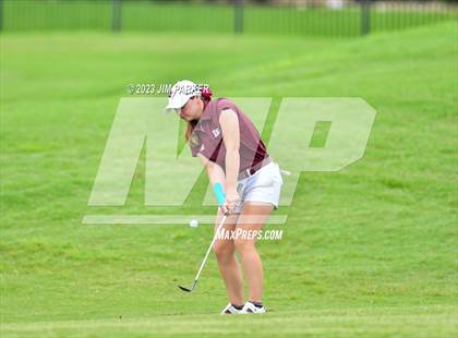 Thumbnail 3 in UIL 6A State Championship photogallery.