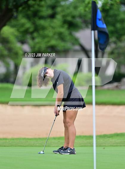 Thumbnail 1 in UIL 6A State Championship photogallery.