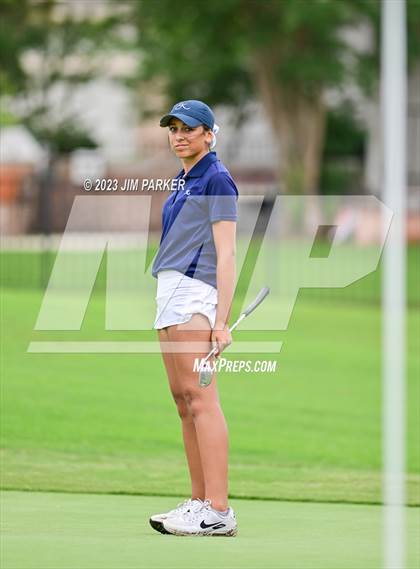 Thumbnail 3 in UIL 6A State Championship photogallery.