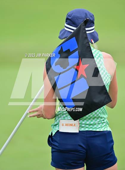 Thumbnail 2 in UIL 6A State Championship photogallery.