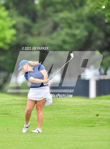Thumbnail 3 in UIL 6A State Championship photogallery.