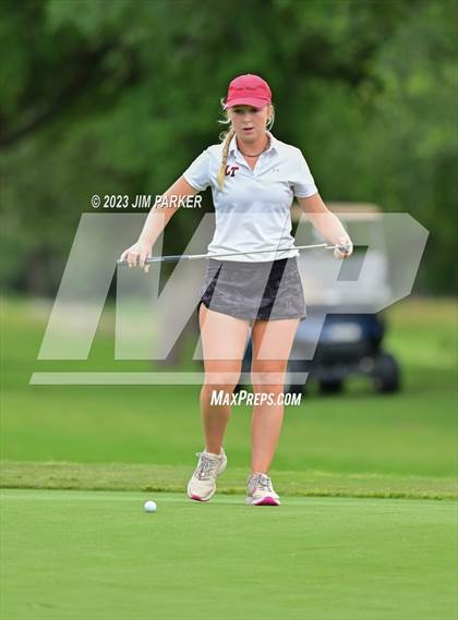 Thumbnail 1 in UIL 6A State Championship photogallery.