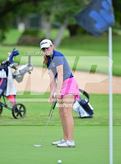 Thumbnail 2 in UIL 6A State Championship photogallery.