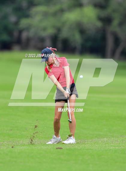 Thumbnail 2 in UIL 6A State Championship photogallery.