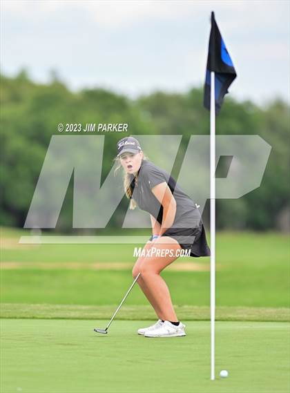 Thumbnail 2 in UIL 6A State Championship photogallery.