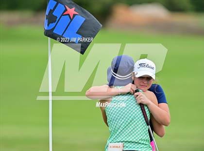 Thumbnail 1 in UIL 6A State Championship photogallery.