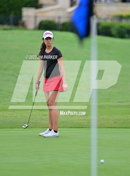 Thumbnail 3 in UIL 6A State Championship photogallery.