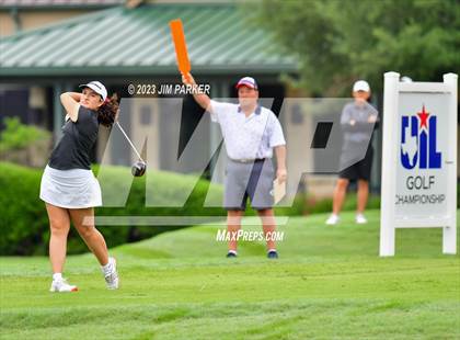 Thumbnail 2 in UIL 6A State Championship photogallery.
