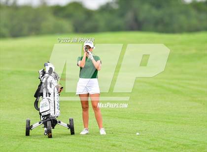 Thumbnail 1 in UIL 6A State Championship photogallery.