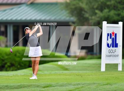 Thumbnail 3 in UIL 6A State Championship photogallery.