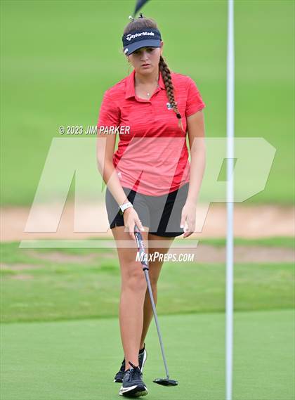 Thumbnail 3 in UIL 6A State Championship photogallery.