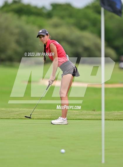 Thumbnail 2 in UIL 6A State Championship photogallery.