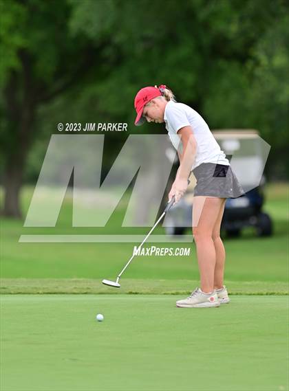 Thumbnail 2 in UIL 6A State Championship photogallery.