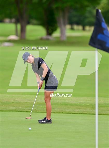 Thumbnail 1 in UIL 6A State Championship photogallery.