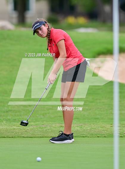 Thumbnail 1 in UIL 6A State Championship photogallery.