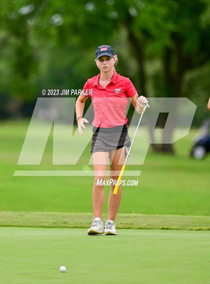 Thumbnail 3 in UIL 6A State Championship photogallery.