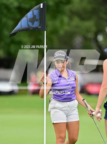 Thumbnail 1 in UIL 6A State Championship photogallery.