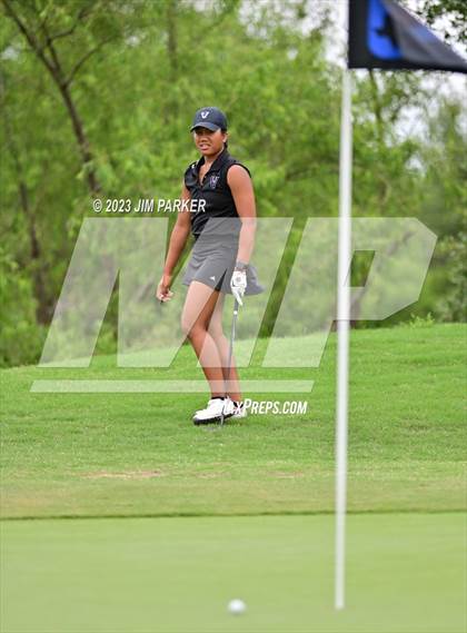 Thumbnail 1 in UIL 6A State Championship photogallery.