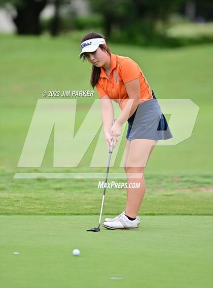 Thumbnail 3 in UIL 6A State Championship photogallery.
