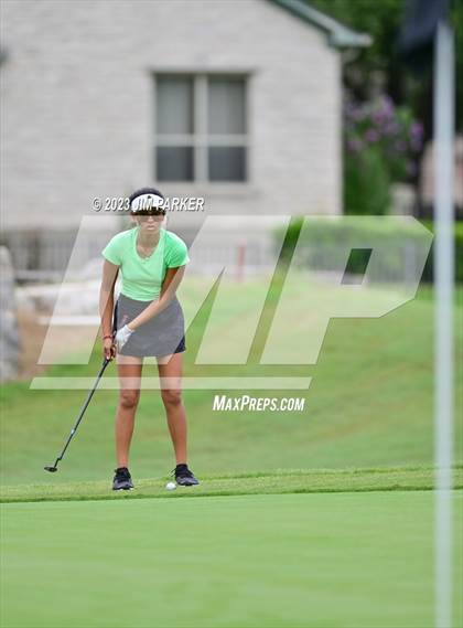 Thumbnail 1 in UIL 6A State Championship photogallery.