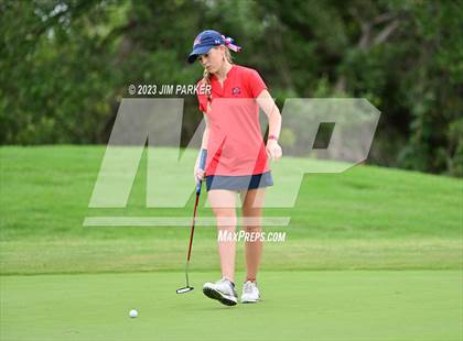 Thumbnail 2 in UIL 6A State Championship photogallery.