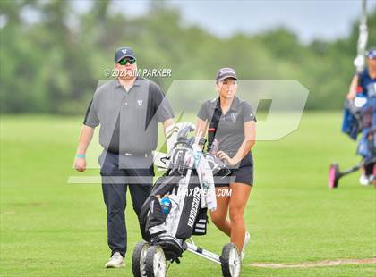 Thumbnail 2 in UIL 6A State Championship photogallery.
