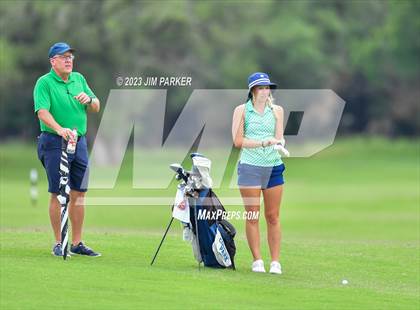 Thumbnail 1 in UIL 6A State Championship photogallery.