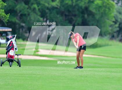 Thumbnail 2 in UIL 6A State Championship photogallery.