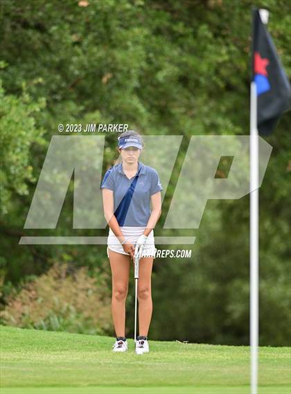 Thumbnail 2 in UIL 6A State Championship photogallery.