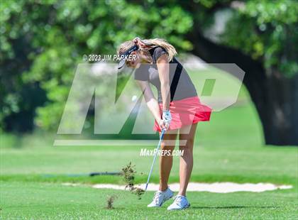 Thumbnail 3 in UIL 6A State Championship photogallery.