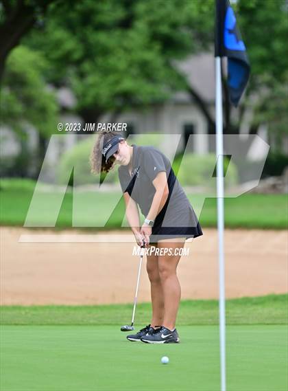 Thumbnail 2 in UIL 6A State Championship photogallery.