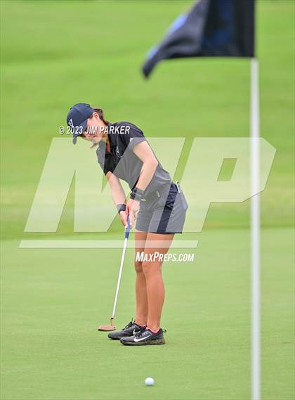 Thumbnail 1 in UIL 6A State Championship photogallery.