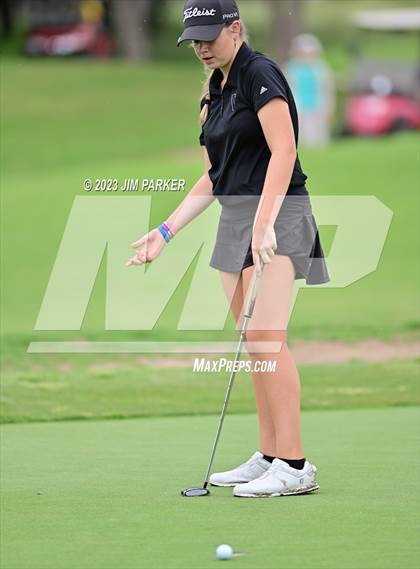 Thumbnail 2 in UIL 6A State Championship photogallery.