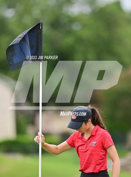 Thumbnail 2 in UIL 6A State Championship photogallery.