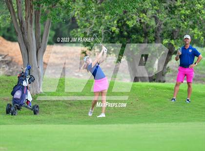 Thumbnail 1 in UIL 6A State Championship photogallery.